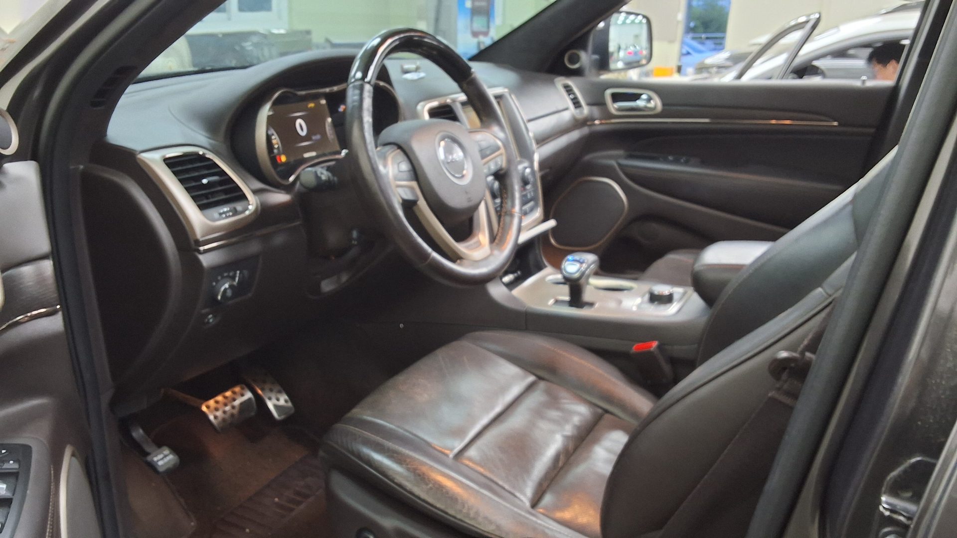 2014 - jeep grand cherokee
