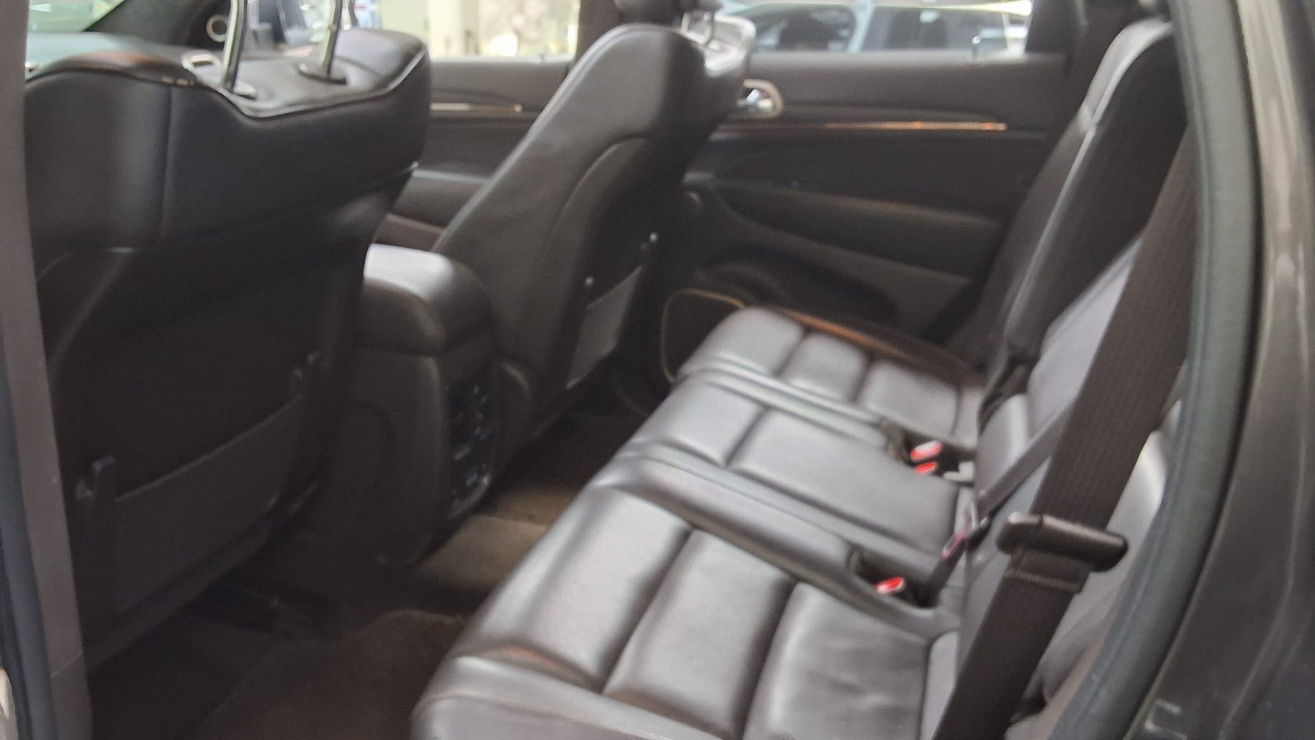 2014 - jeep grand cherokee