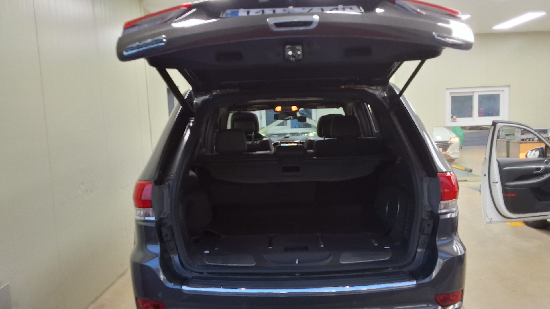 2014 - jeep grand cherokee