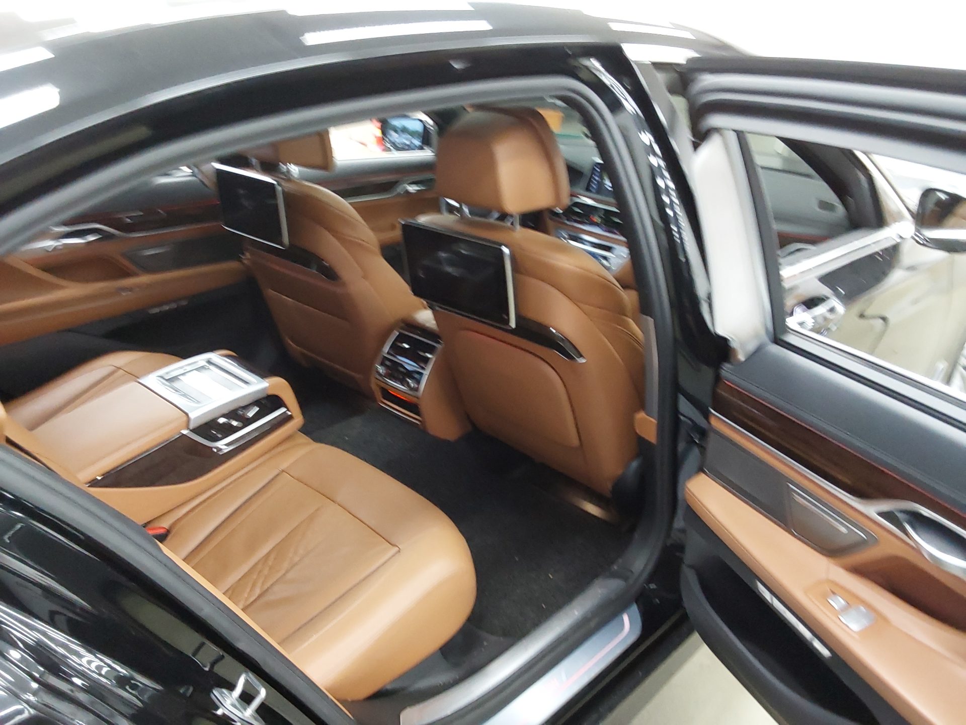 2016 - bmw m7