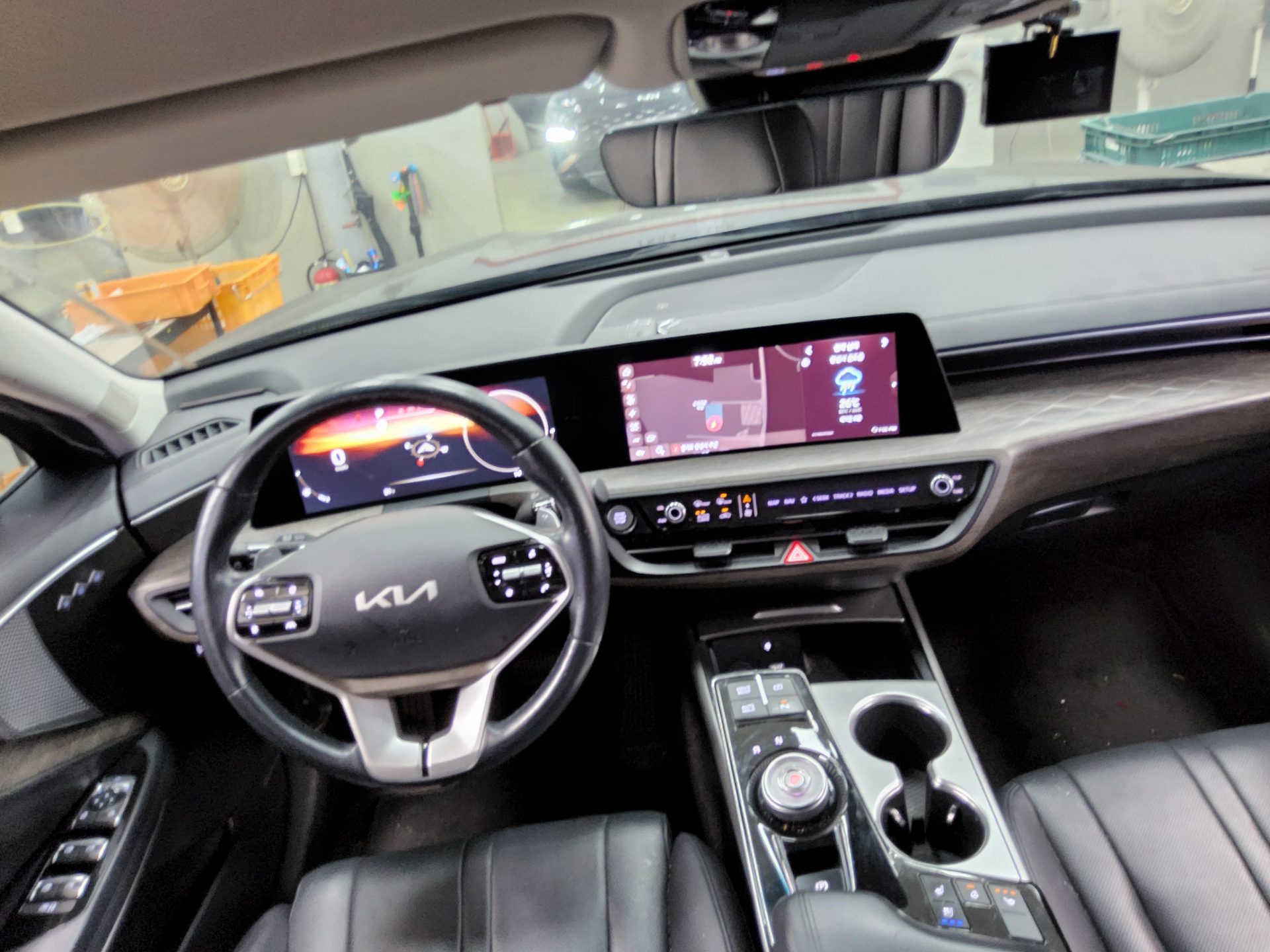 2022 - kia k8