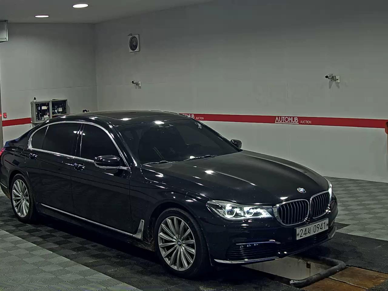 2016 - bmw m7