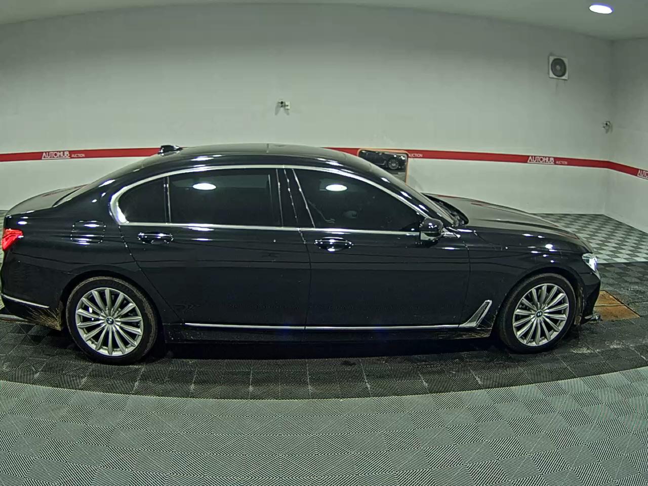 2016 - bmw m7