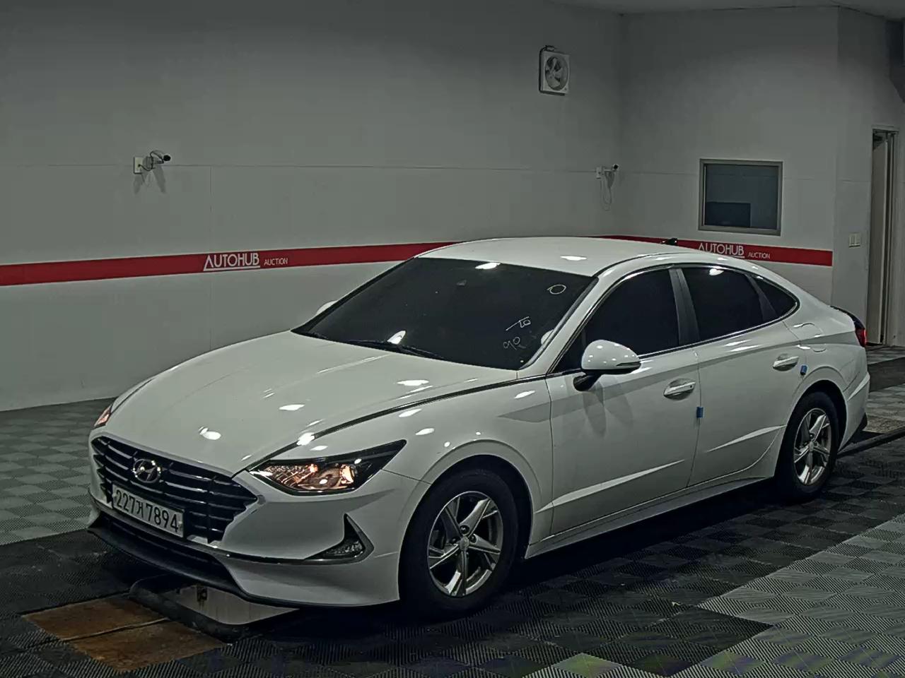 HYUNDAI SONATA (DN8) RENTAL CAR