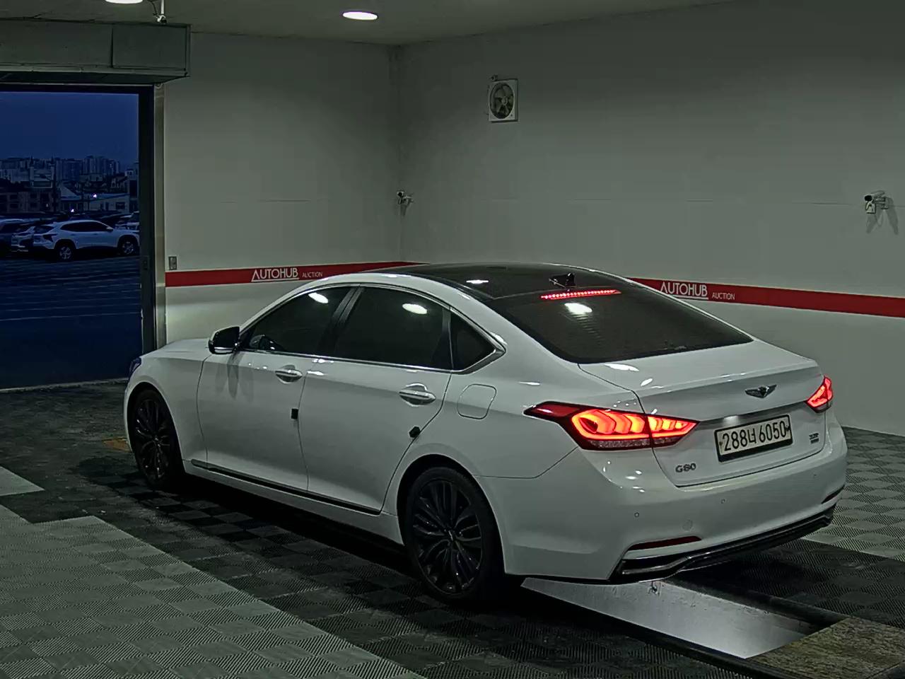 2018 - genesis g80