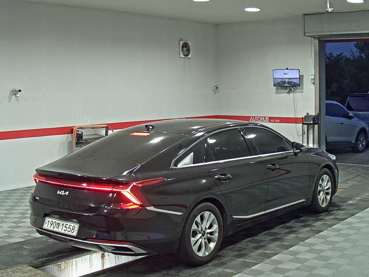 2022 - kia k8