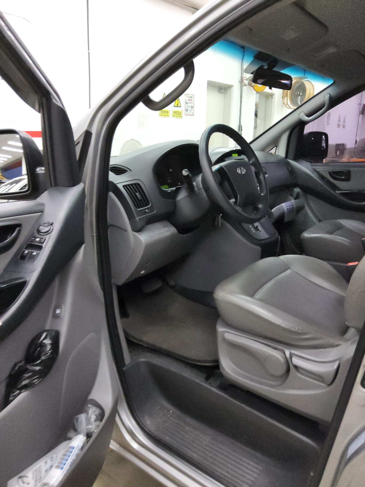 2015 - hyundai grand starex