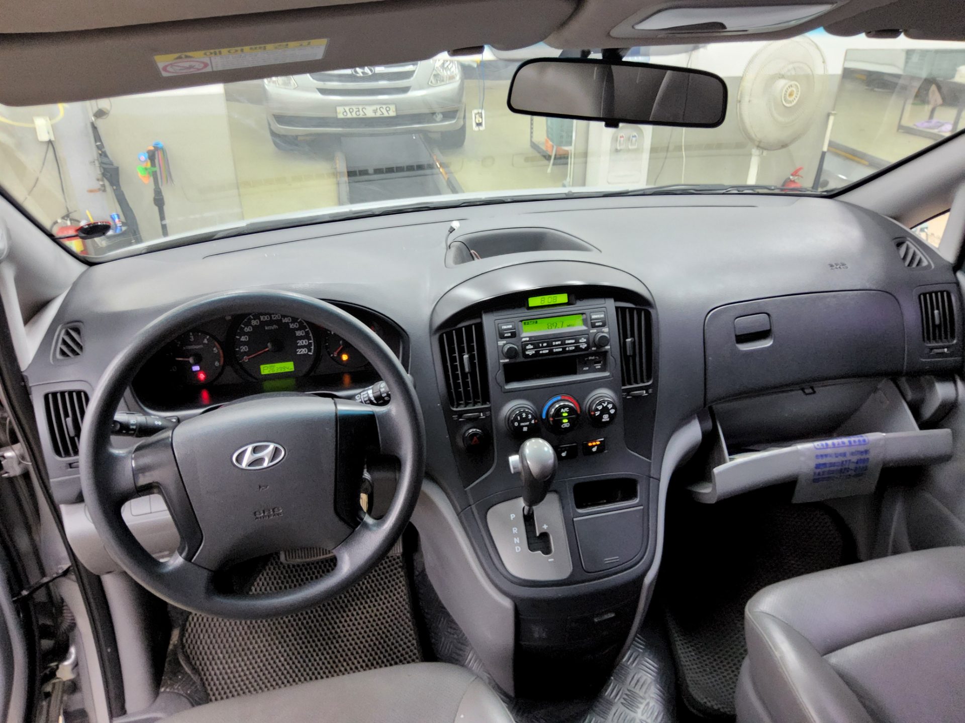 2015 - hyundai grand starex