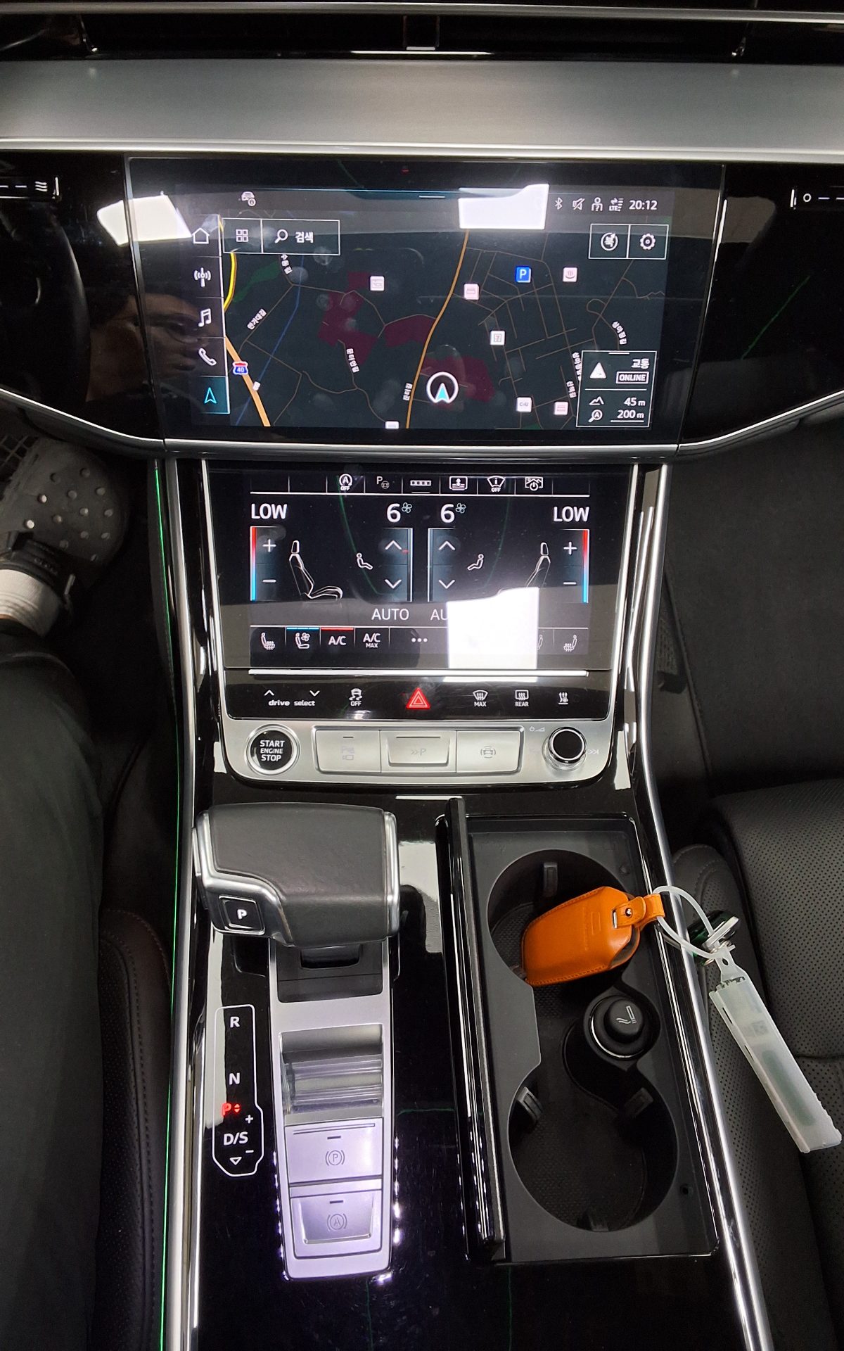 2021 - audi a8