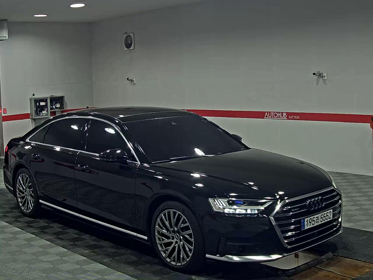 2021 - audi a8