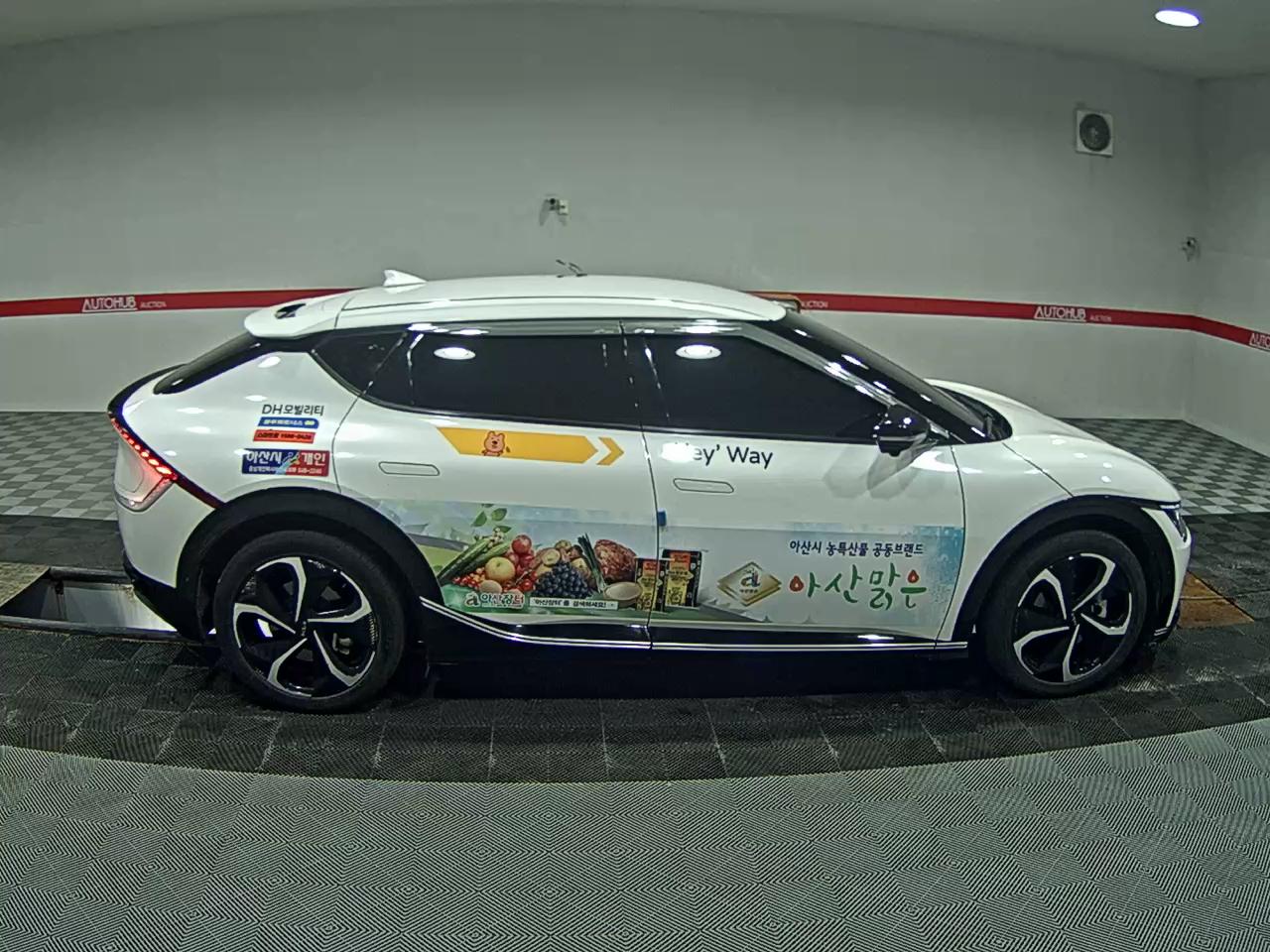 2022 - kia ev6