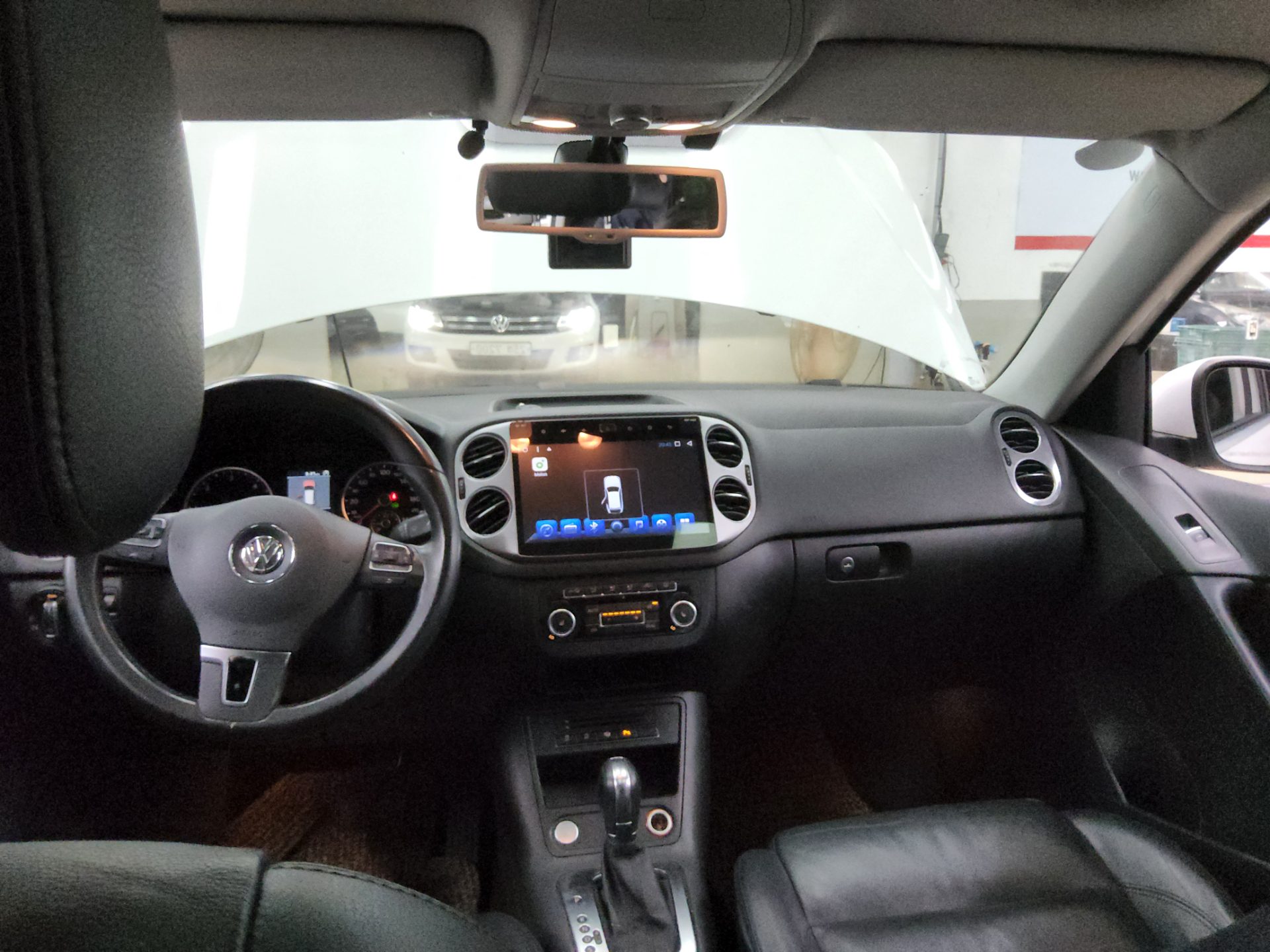 2012 - volkswagen tiguan