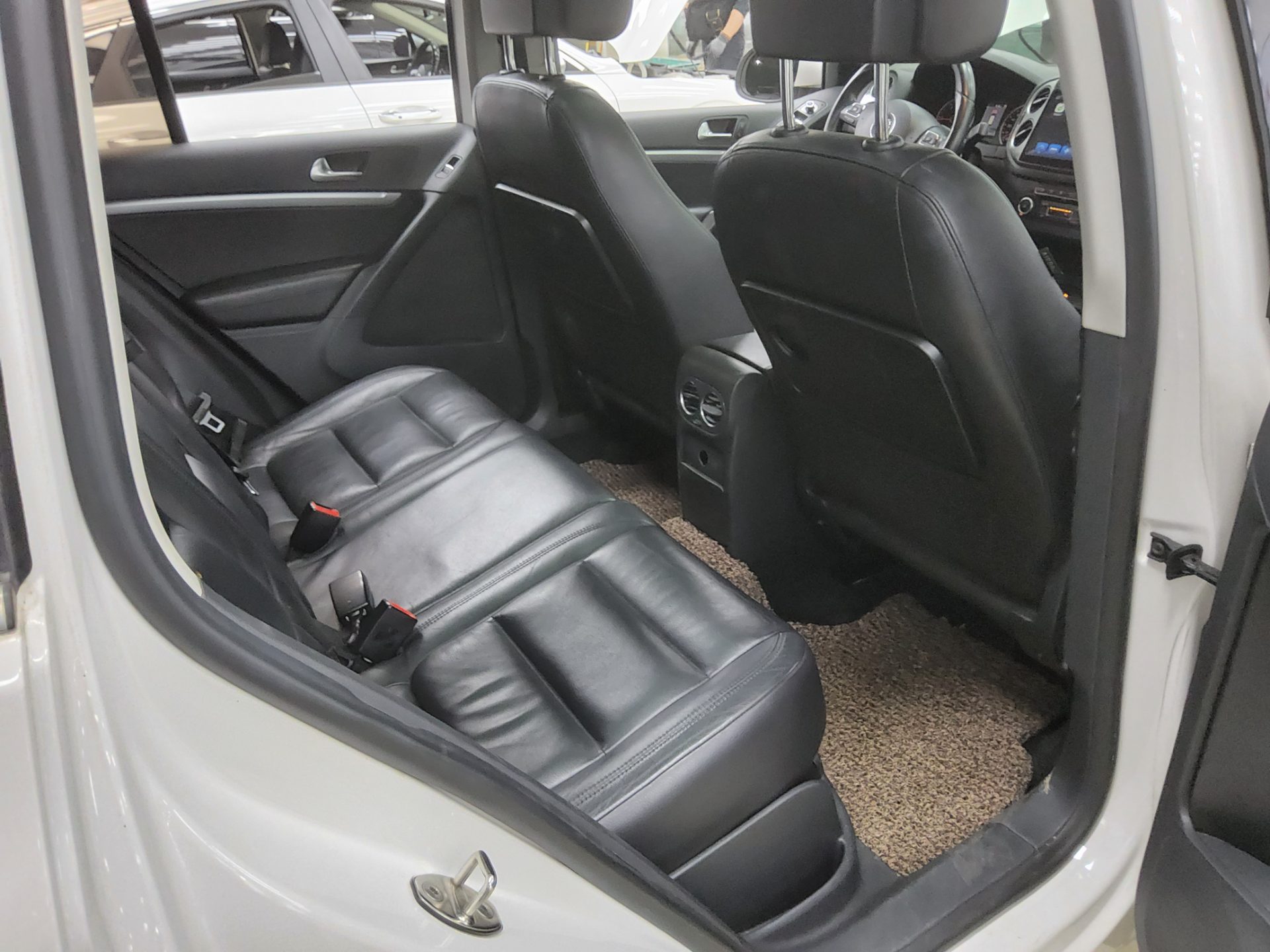 2012 - volkswagen tiguan