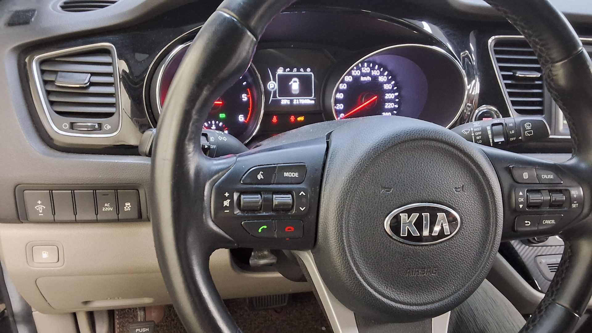 2016 - kia carnival