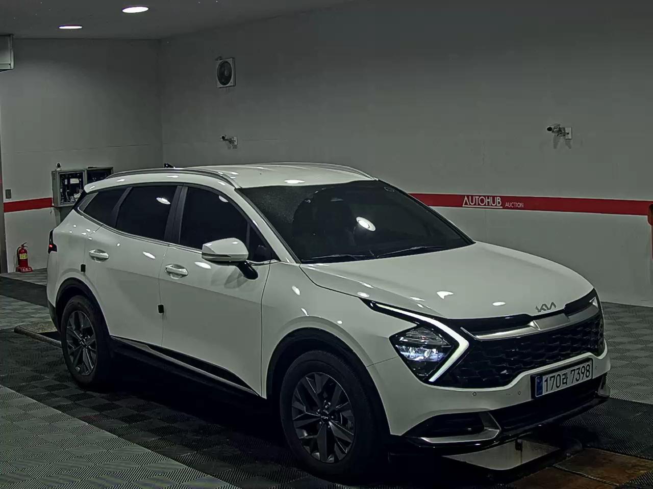 2022 - kia sportage