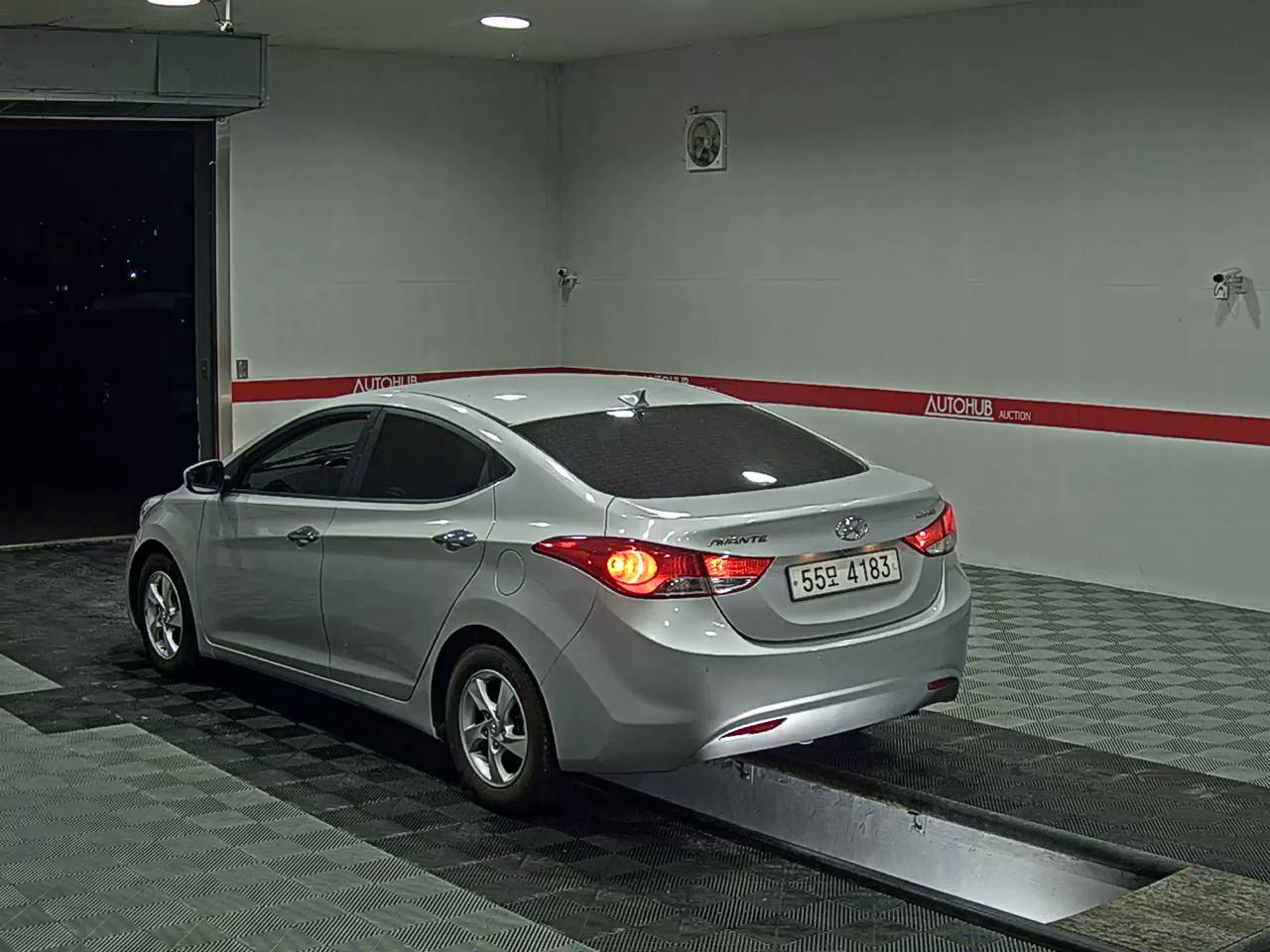 2011 - hyundai avante