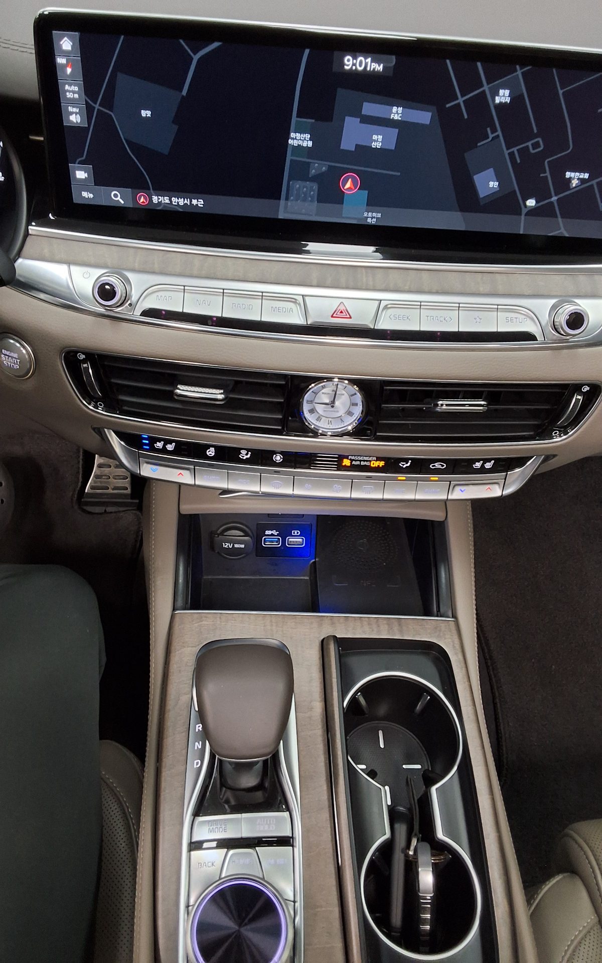 2023 - kia k9