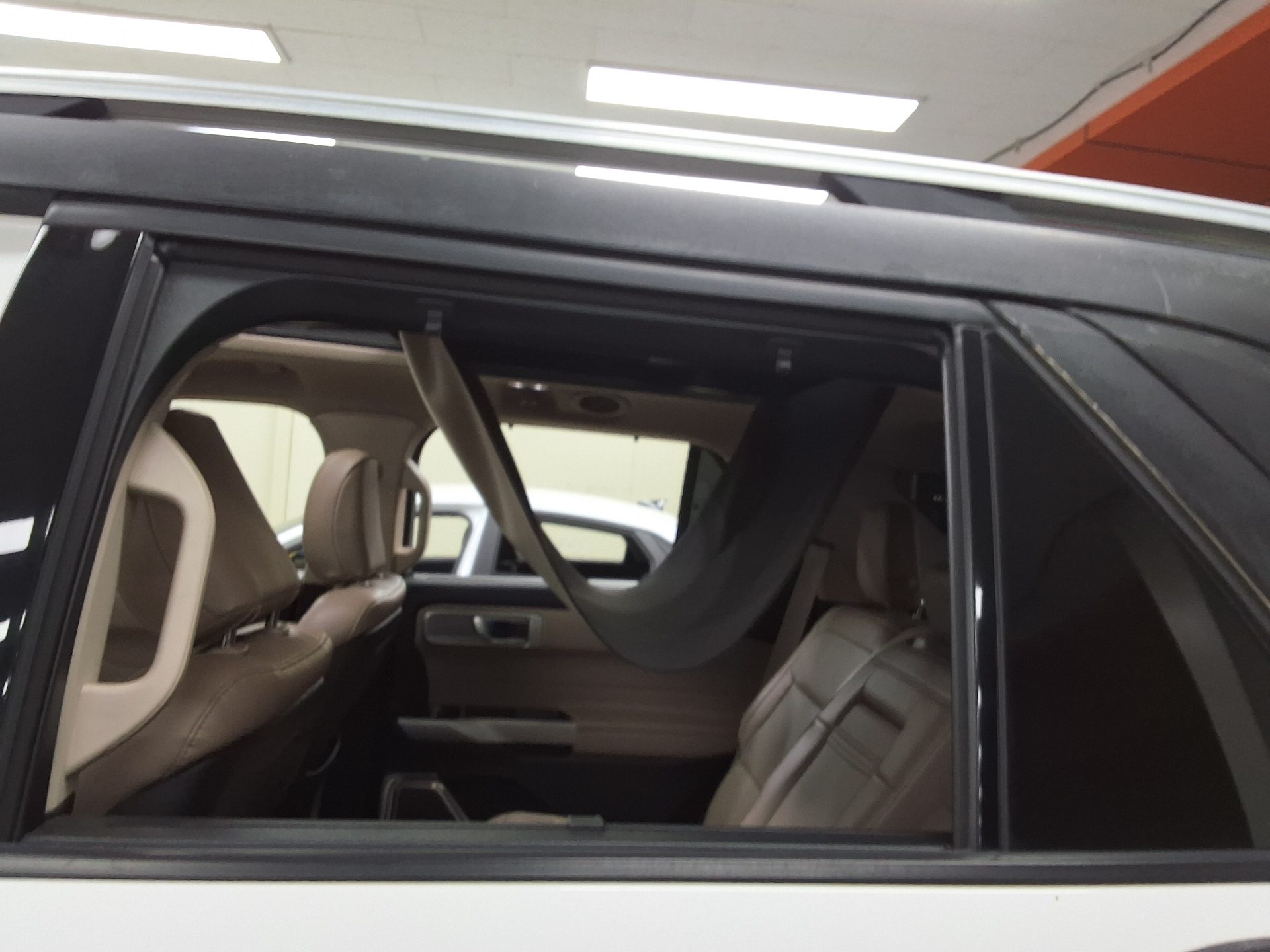 2020 - ford explorer