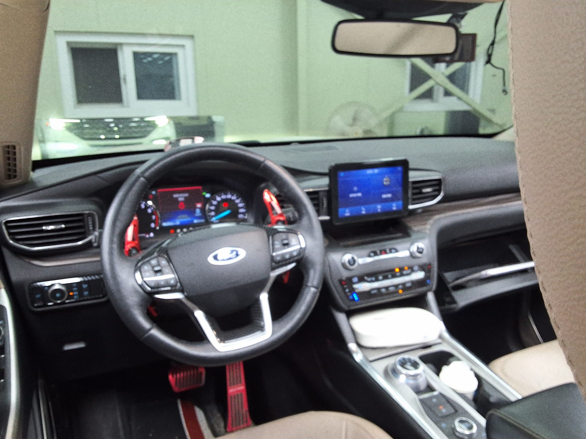 2020 - ford explorer