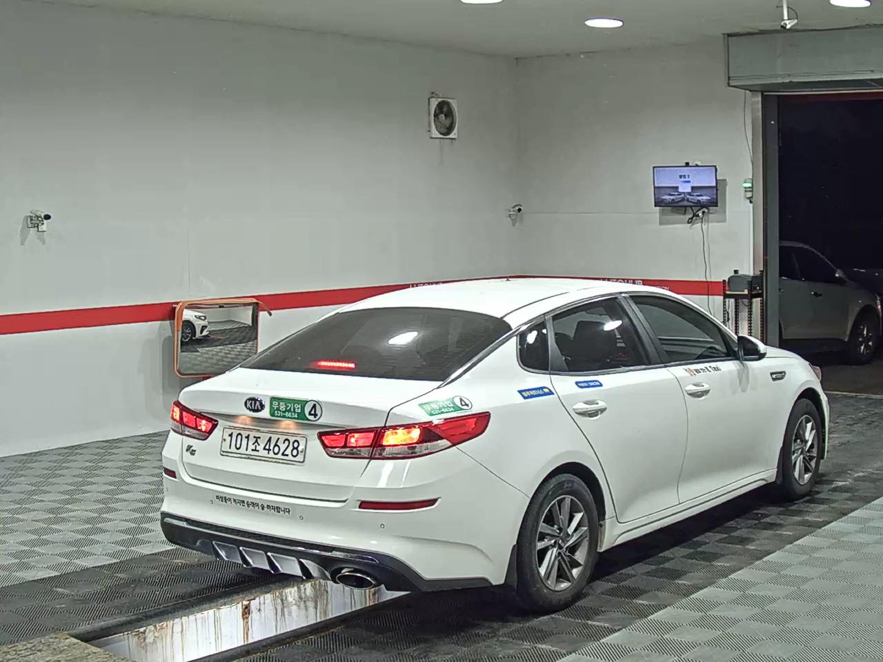 2020 - kia k5