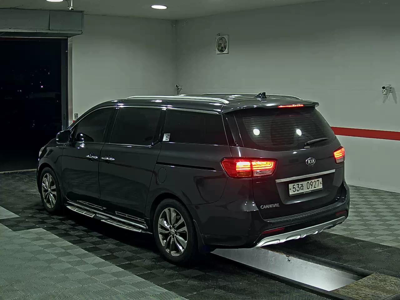 2016 - kia carnival