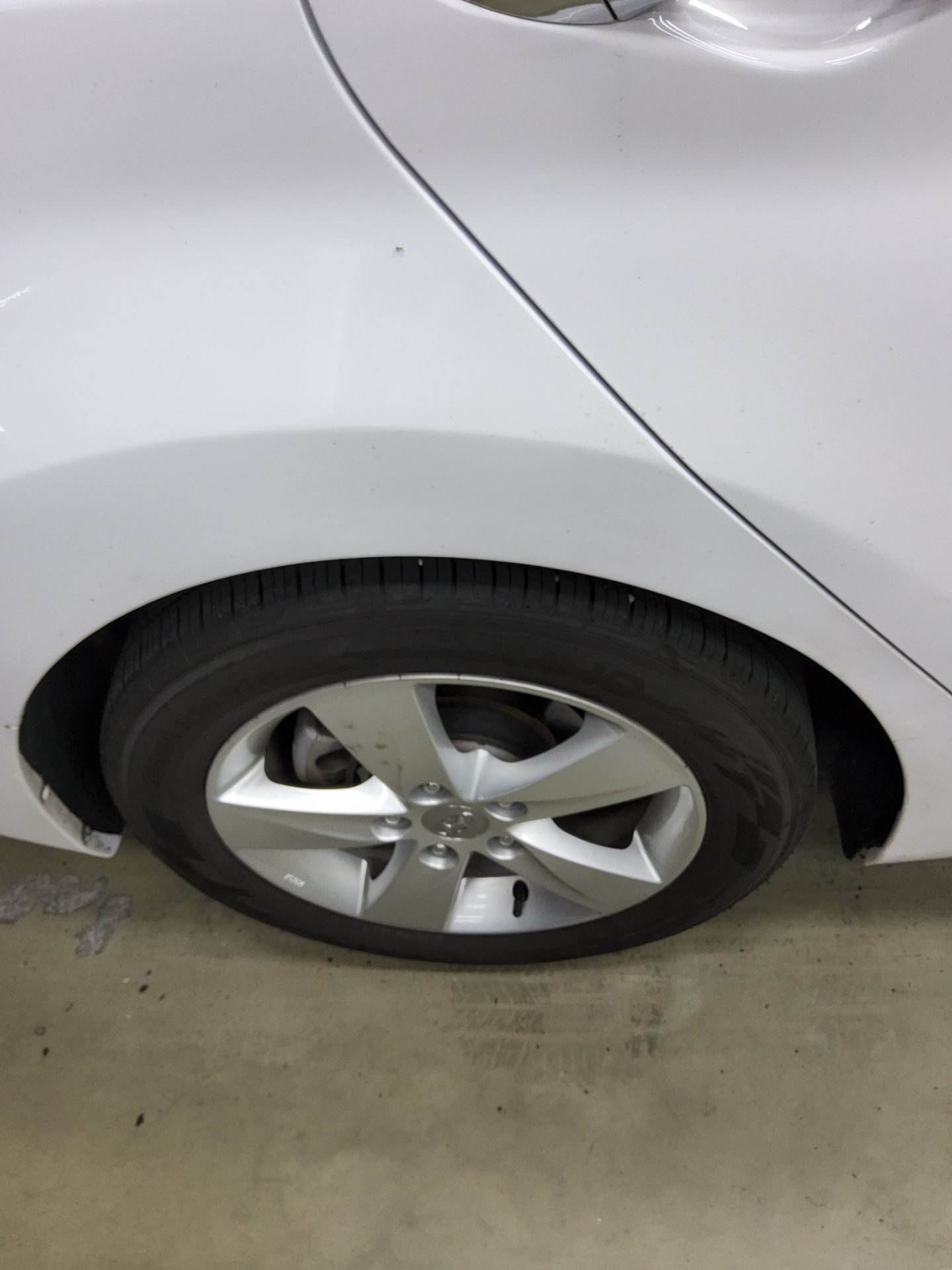 2012 - hyundai avante