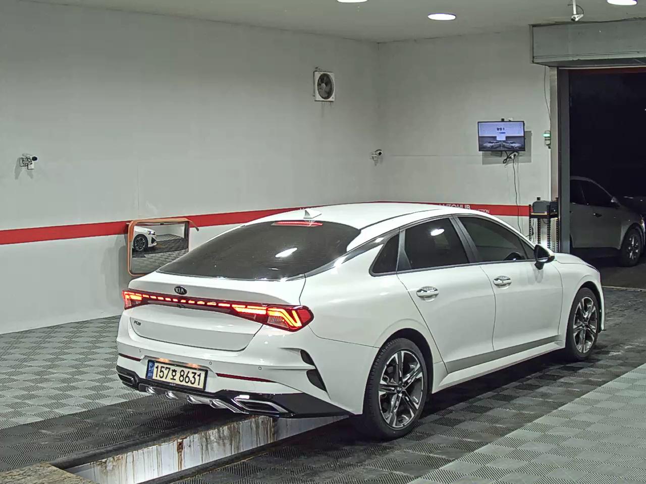 2021 - kia k5
