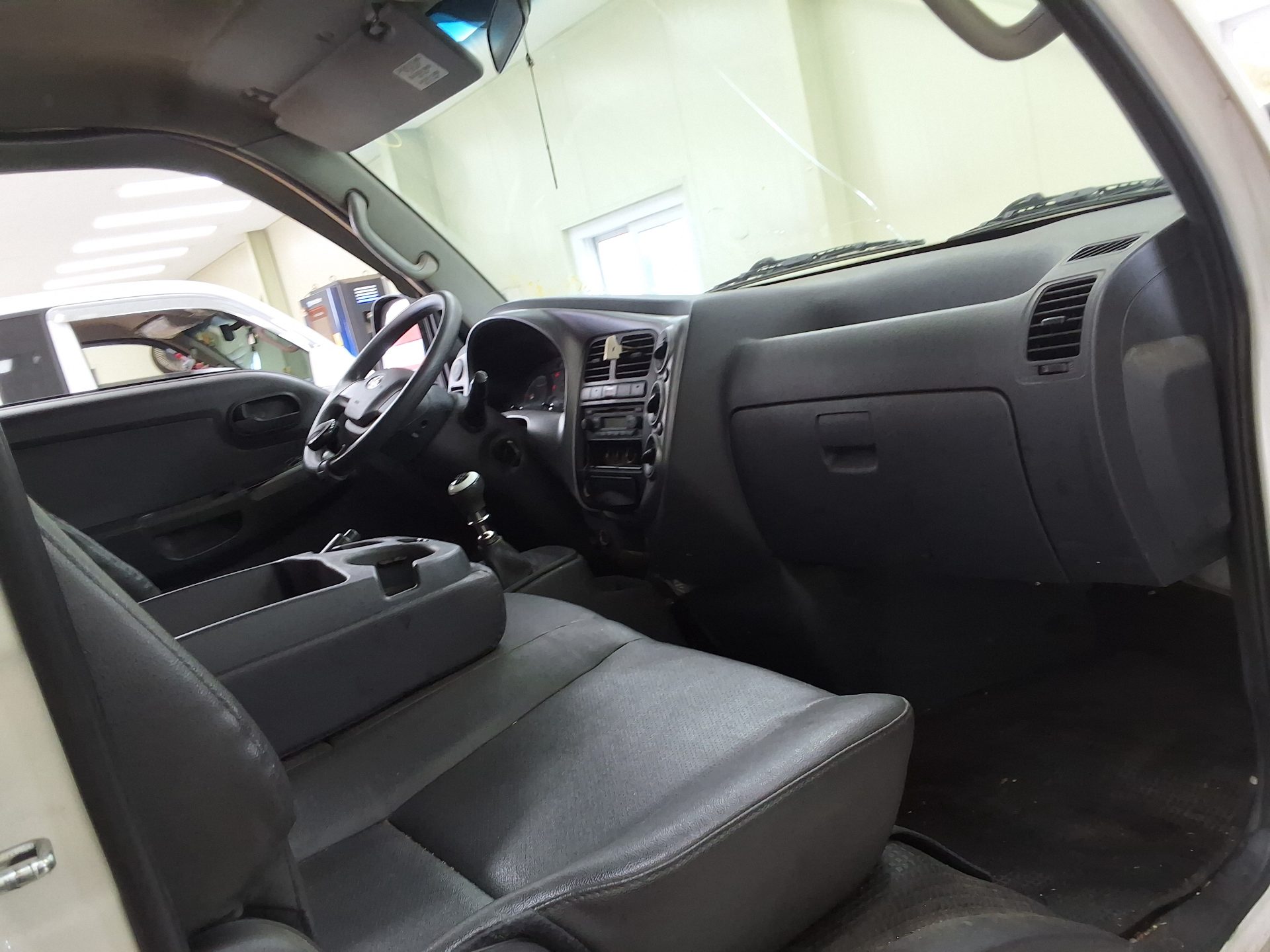 2016 - kia bongo
