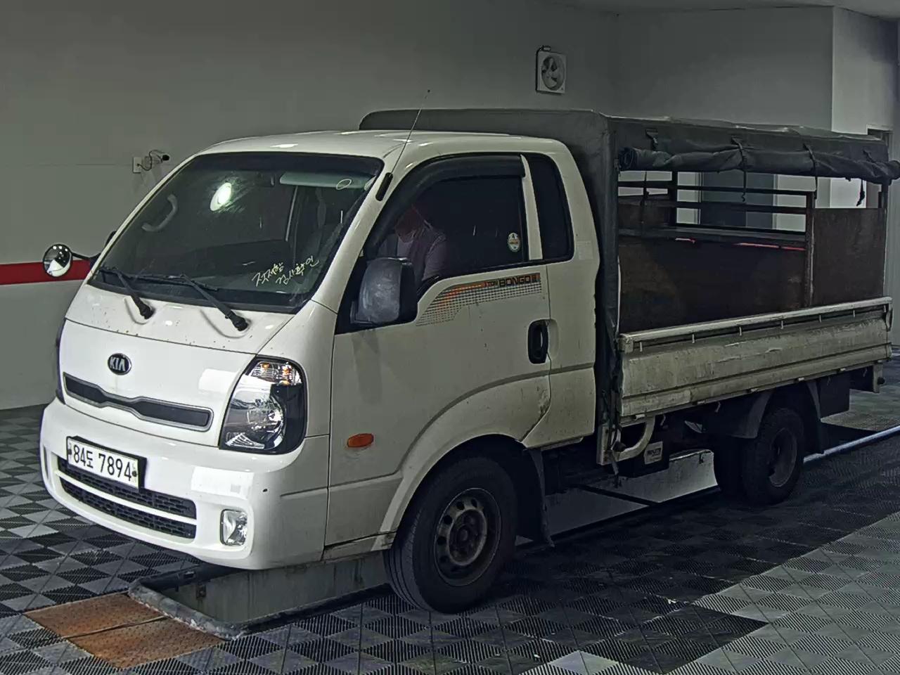 2016 - kia bongo