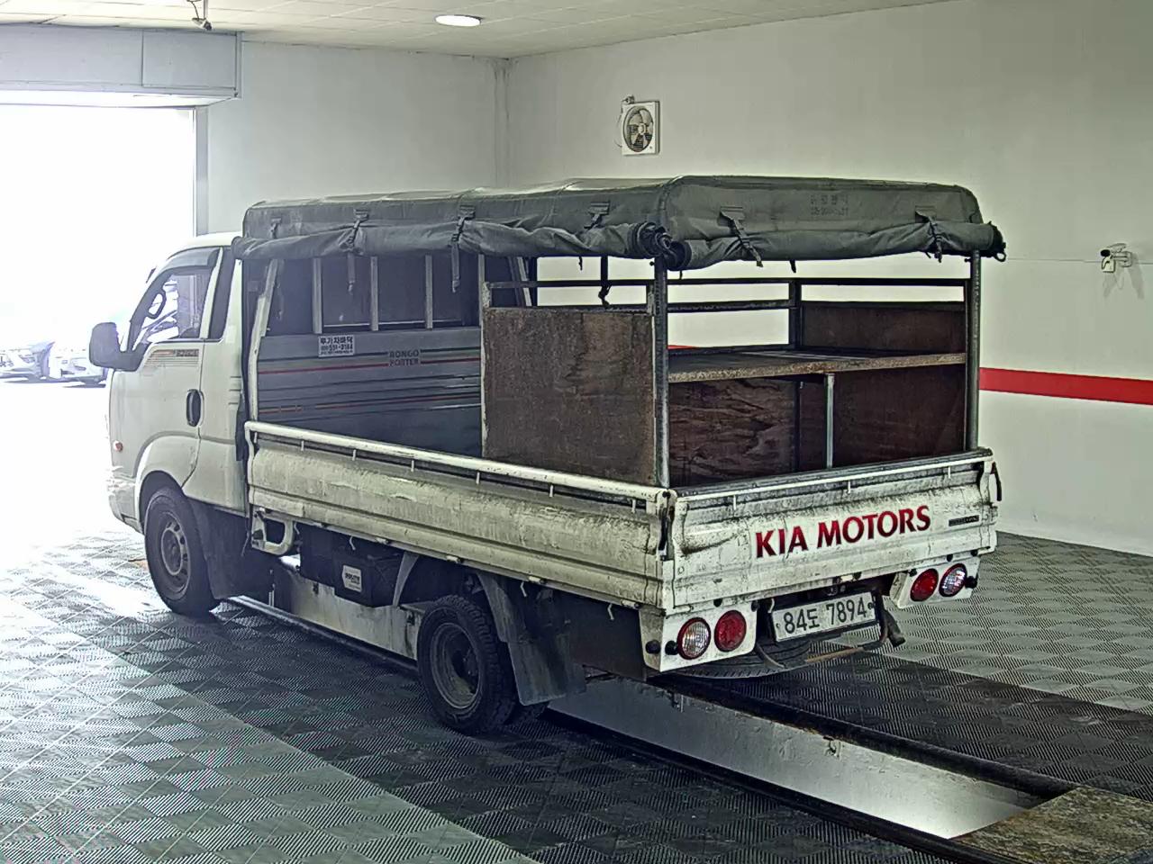 2016 - kia bongo