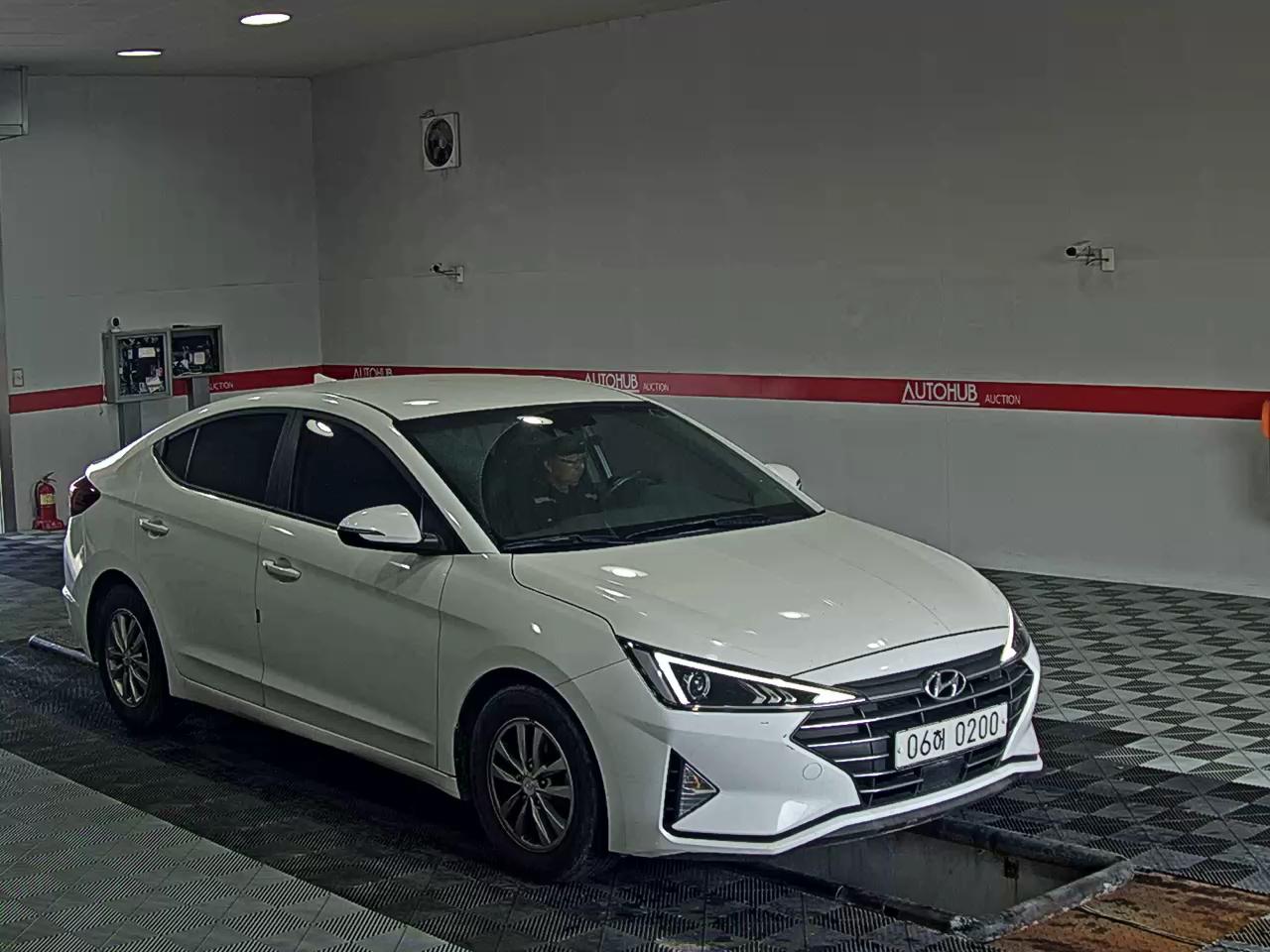 2020 - hyundai avante