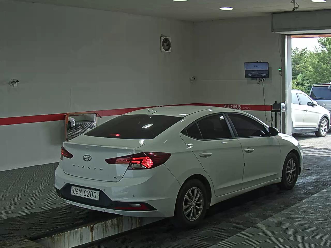 2020 - hyundai avante