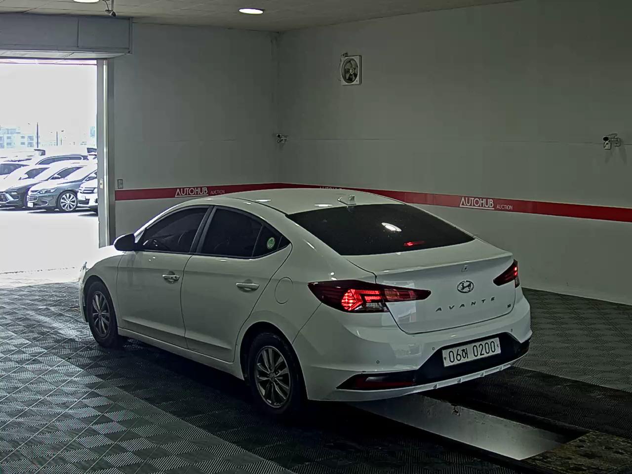 2020 - hyundai avante