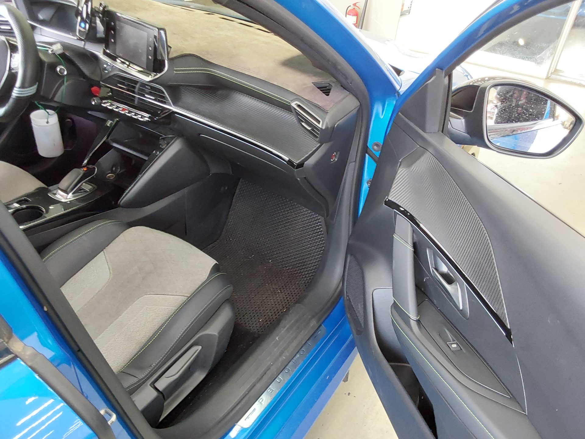 2021 - peugeot 208