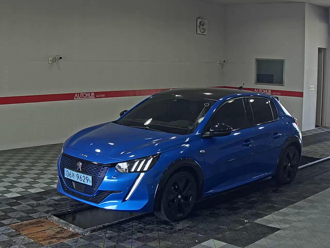 2021 - peugeot 208