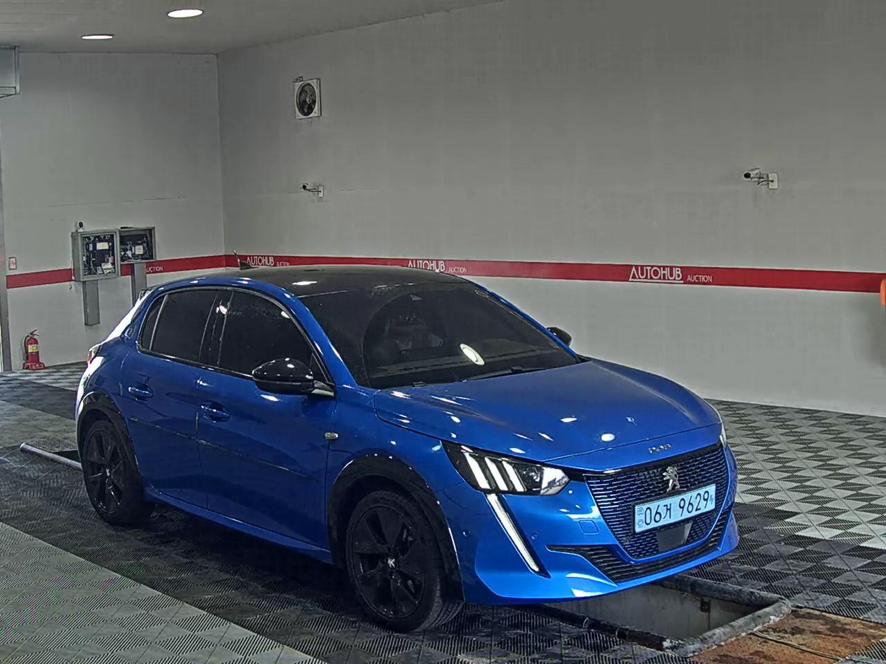 2021 - peugeot 208