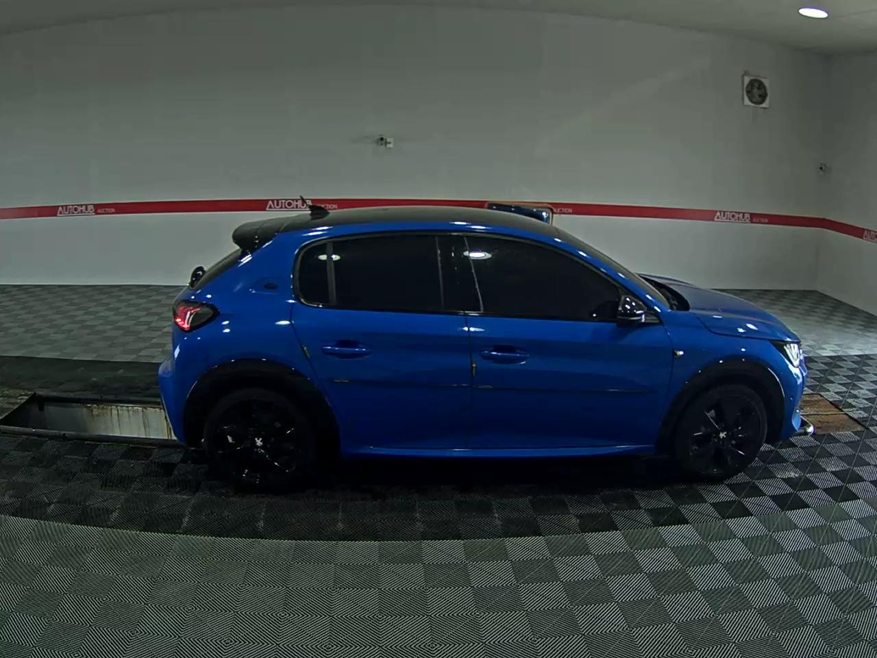 2021 - peugeot 208