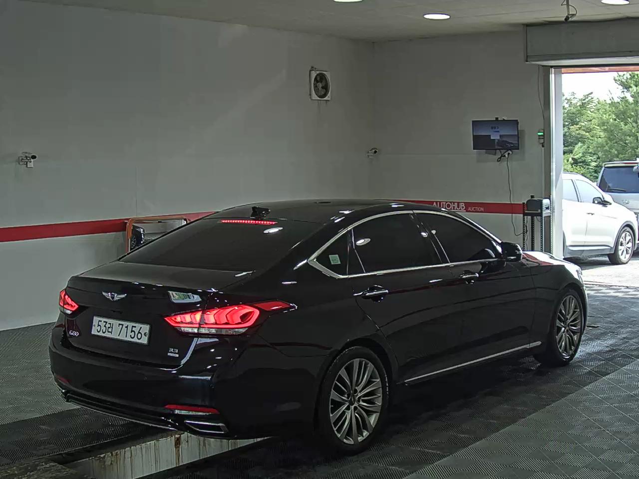 2017 - genesis g80