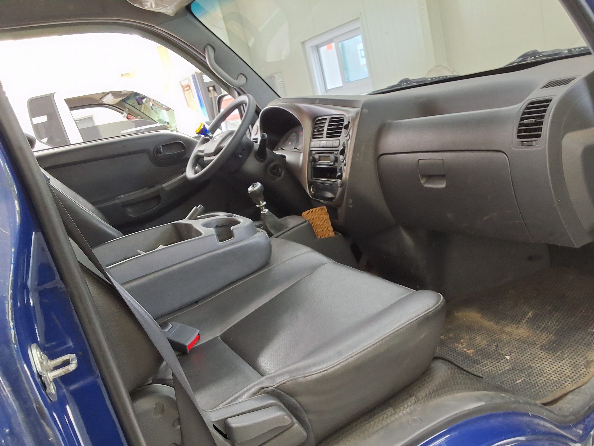 2013 - kia bongo
