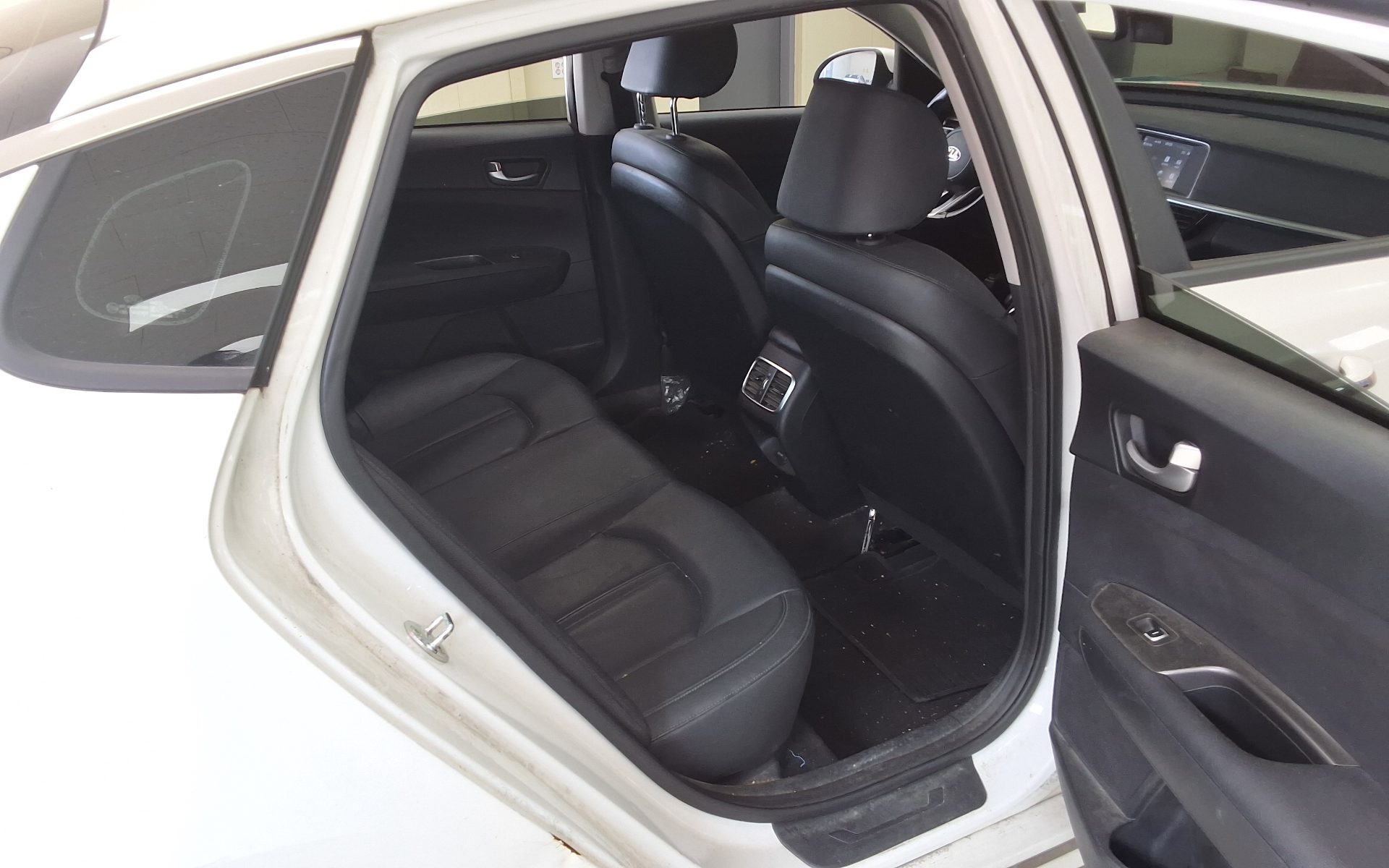 2020 - kia k5