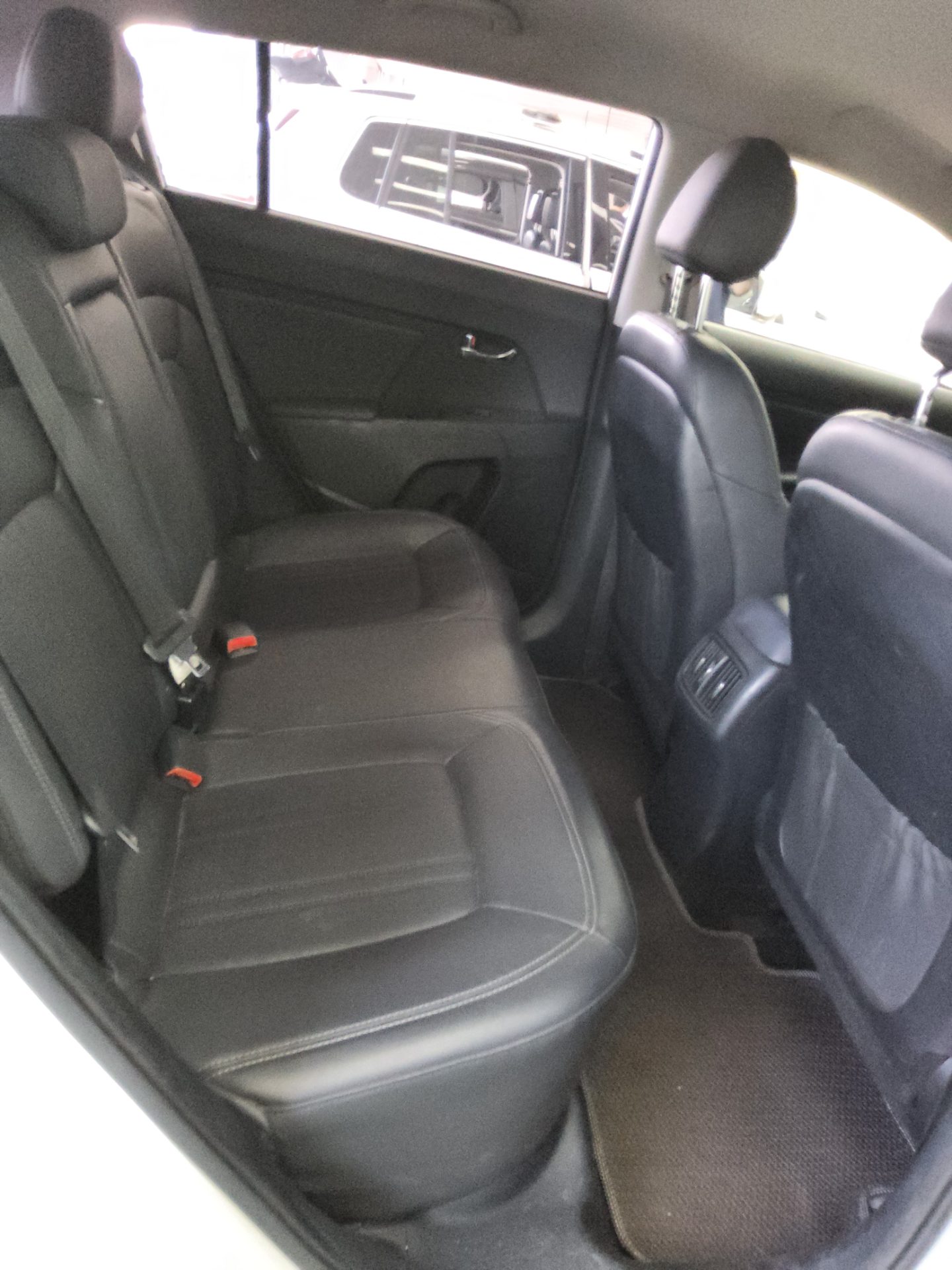 2014 - kia sportage