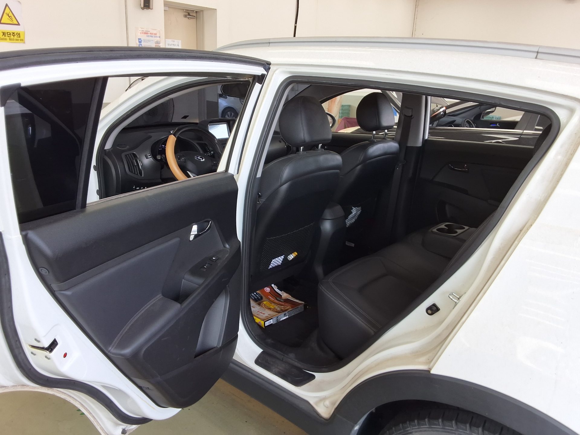 2011 - kia sportage