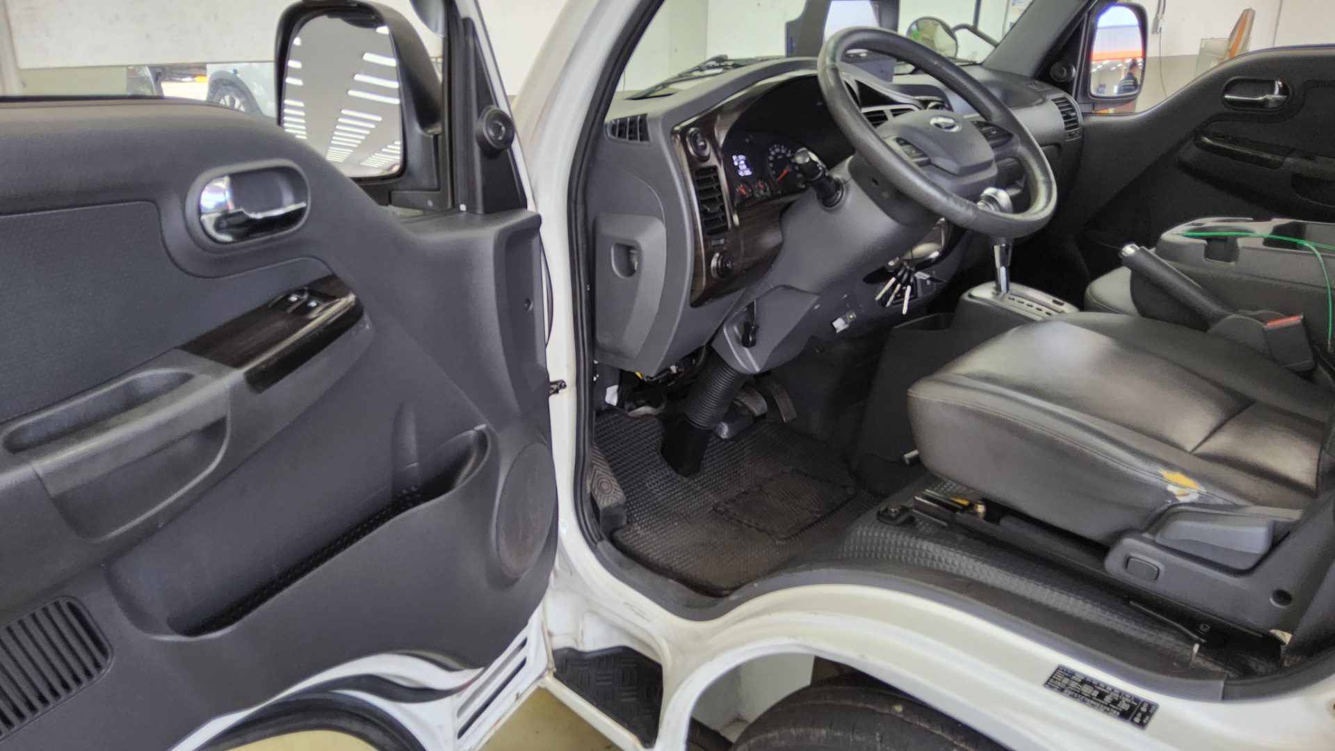 2019 - kia bongo