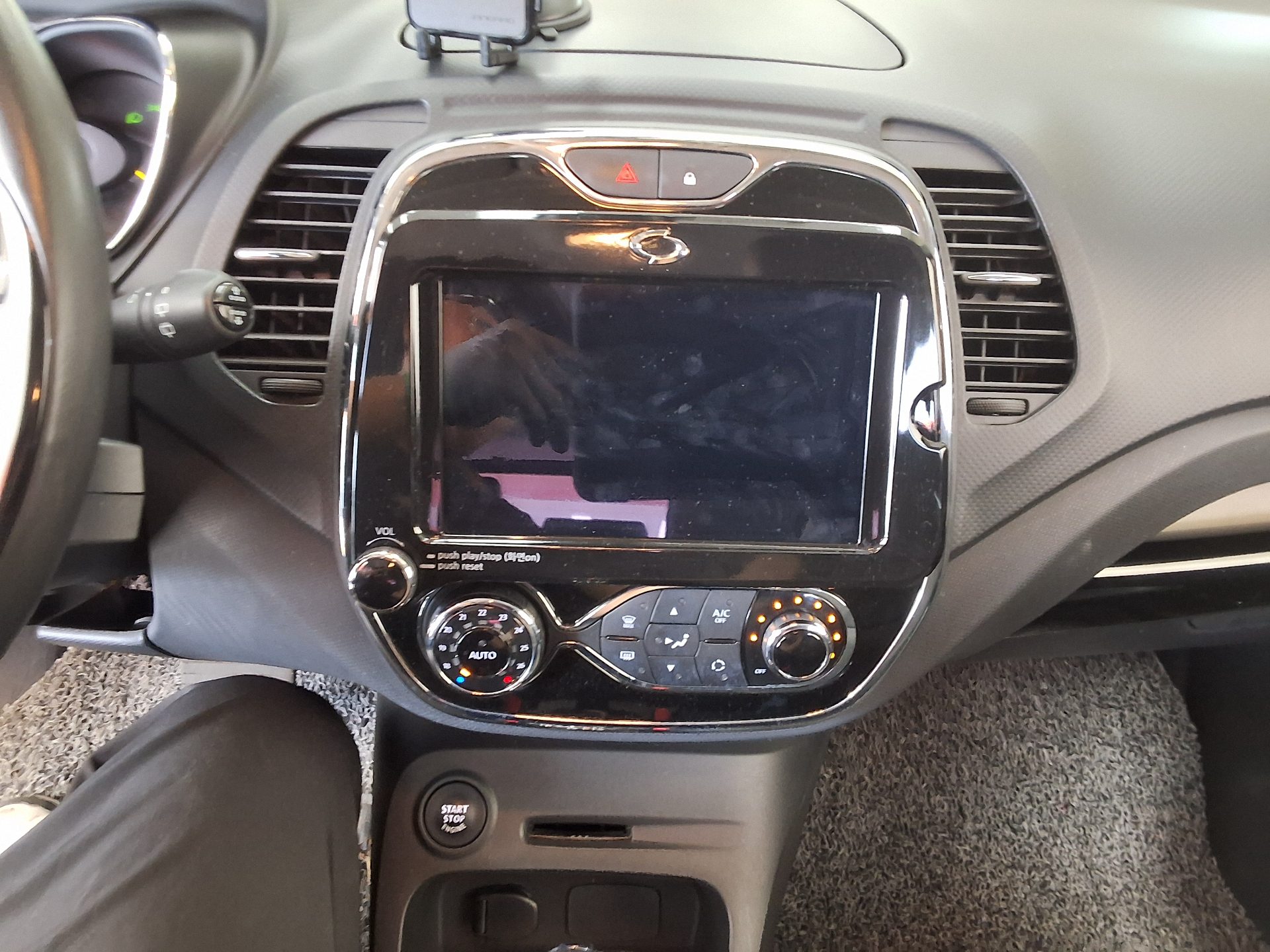 2016 - renault qm3