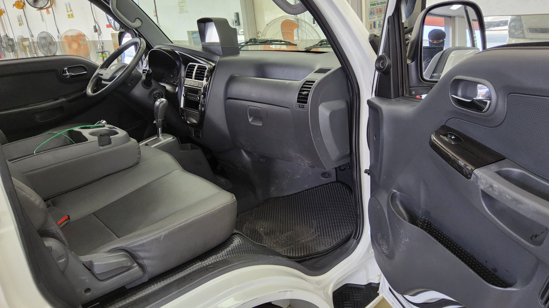 2019 - kia bongo