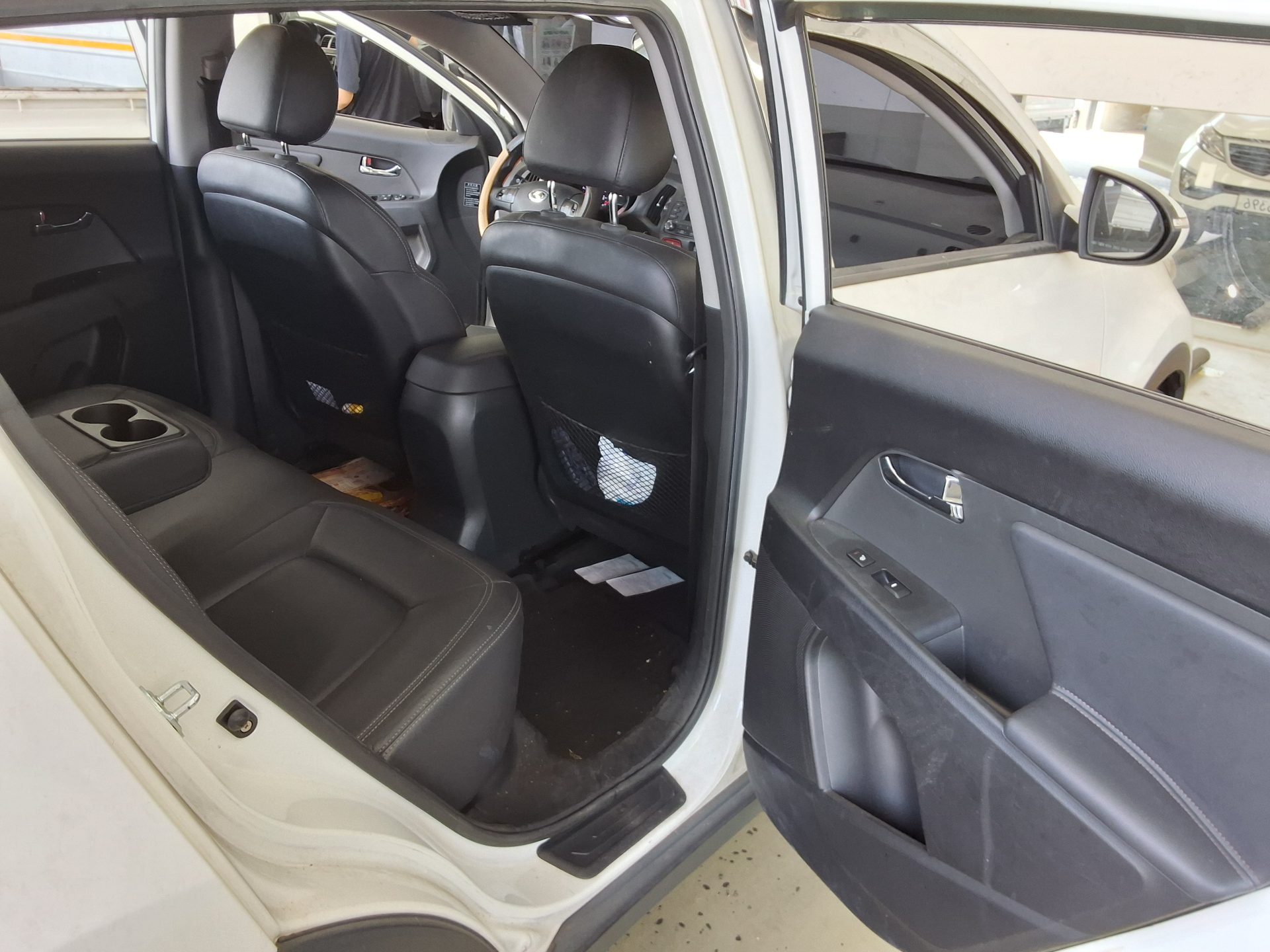 2011 - kia sportage