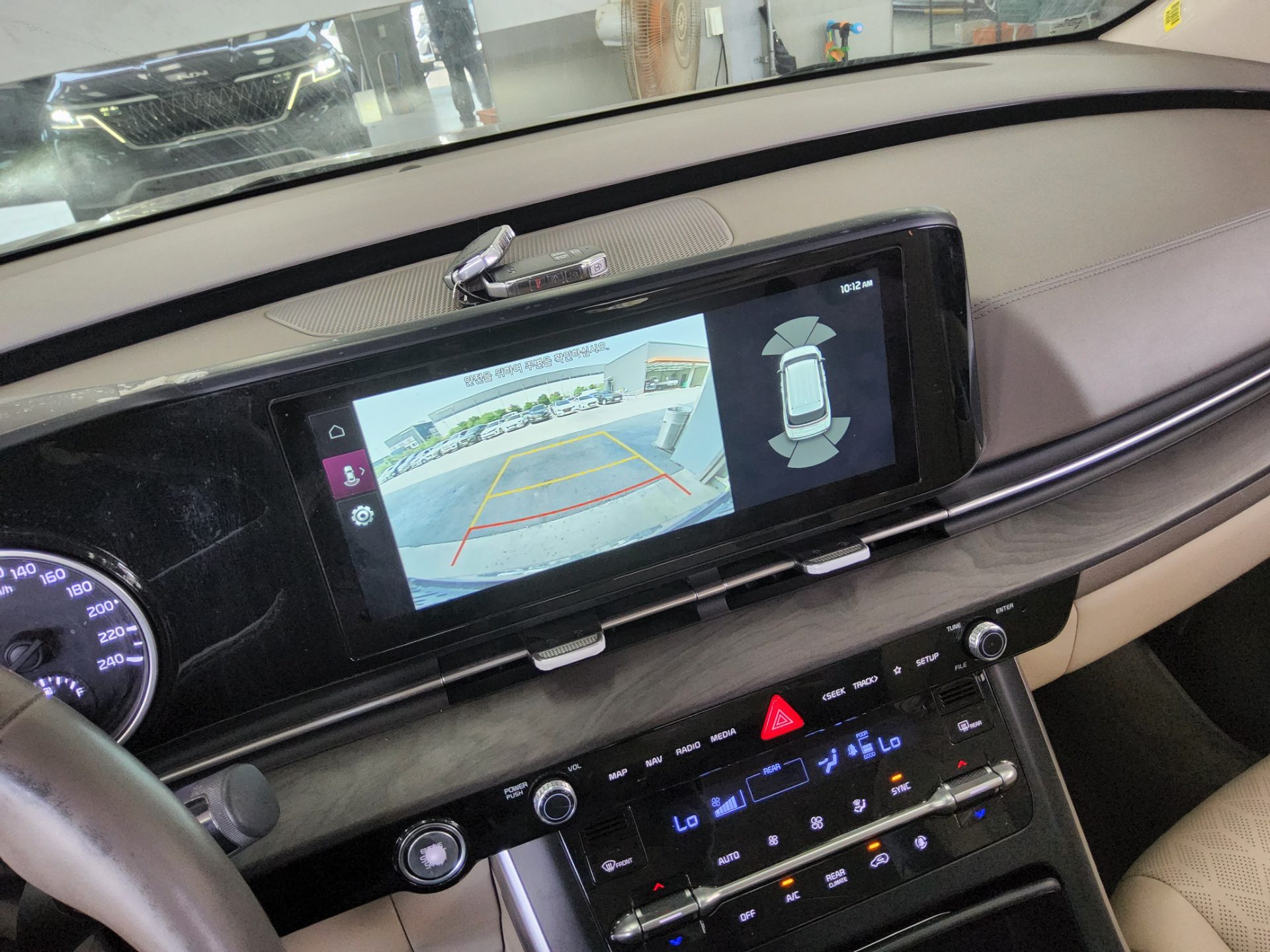 2023 - kia carnival