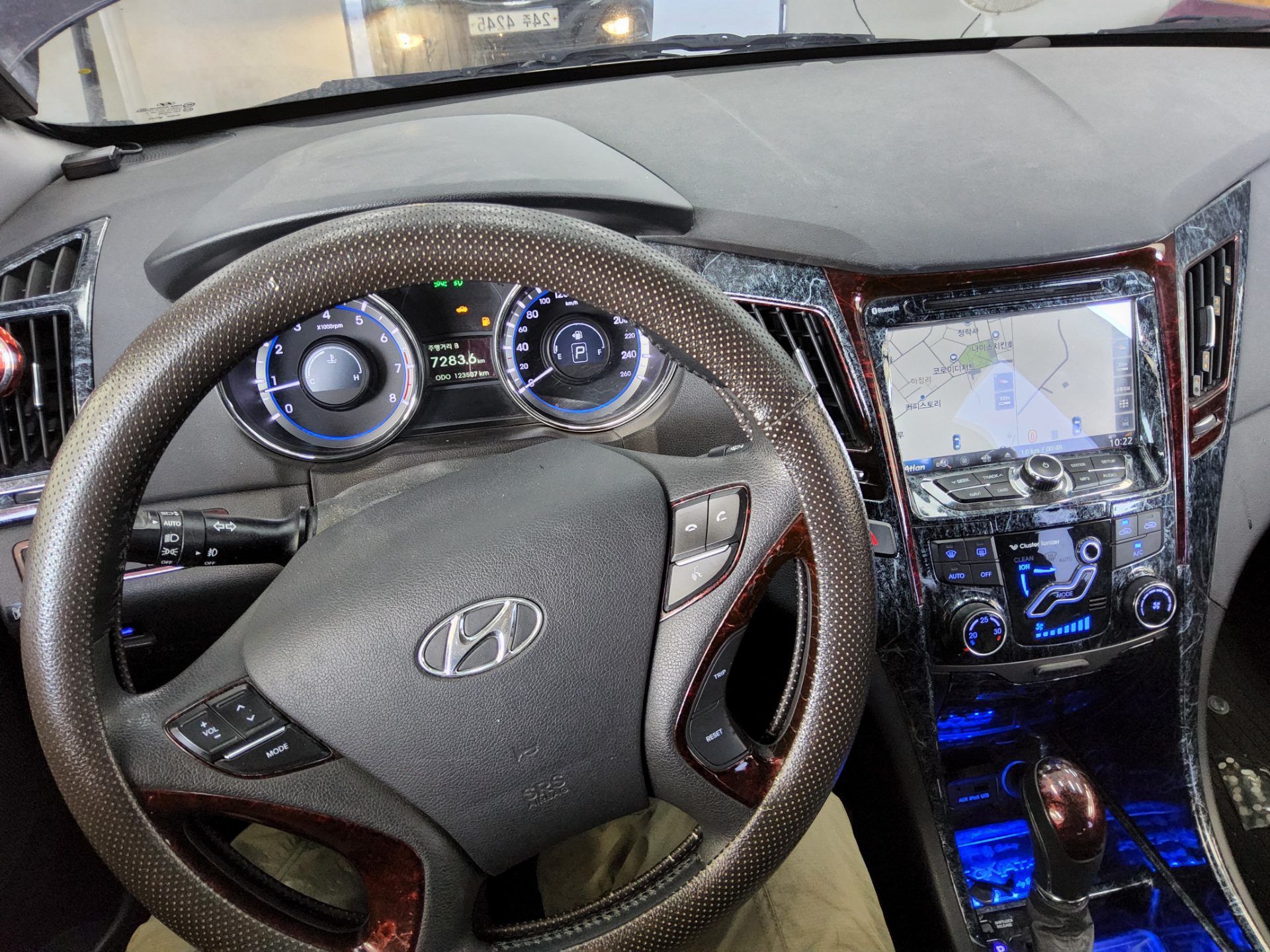 2012 - hyundai sonata