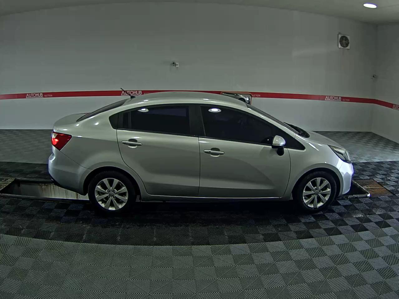 2014 - kia pride