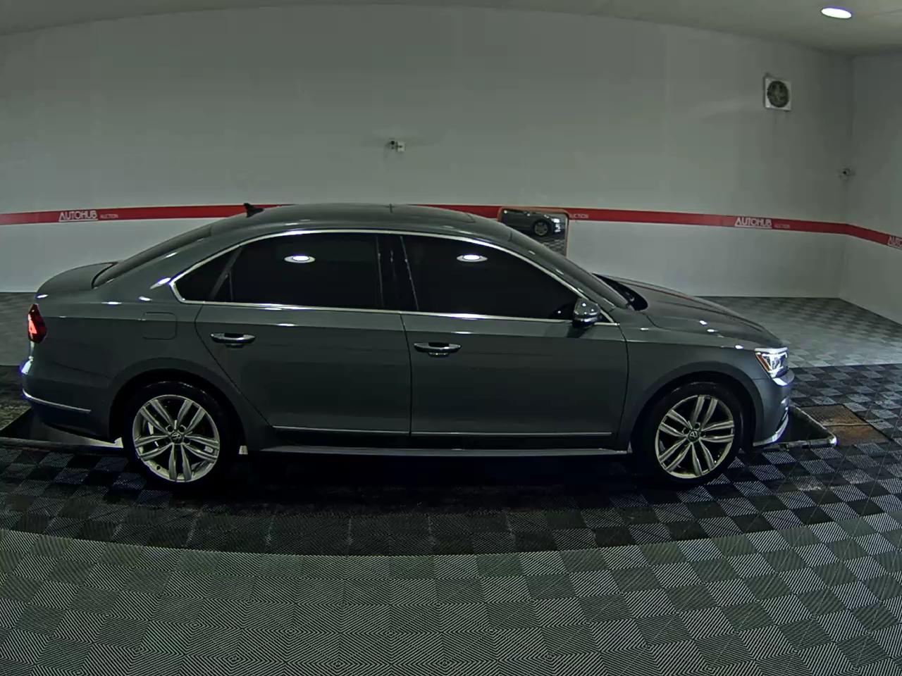 2018 - volkswagen passat